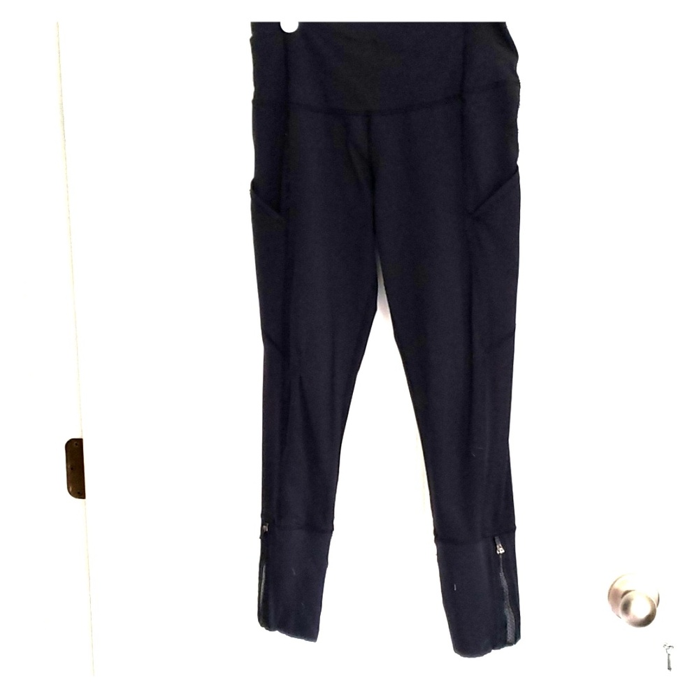 Lululemon black leggings